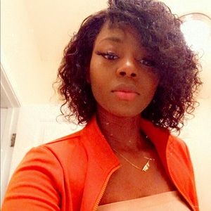 Meet your Posher, Mayca